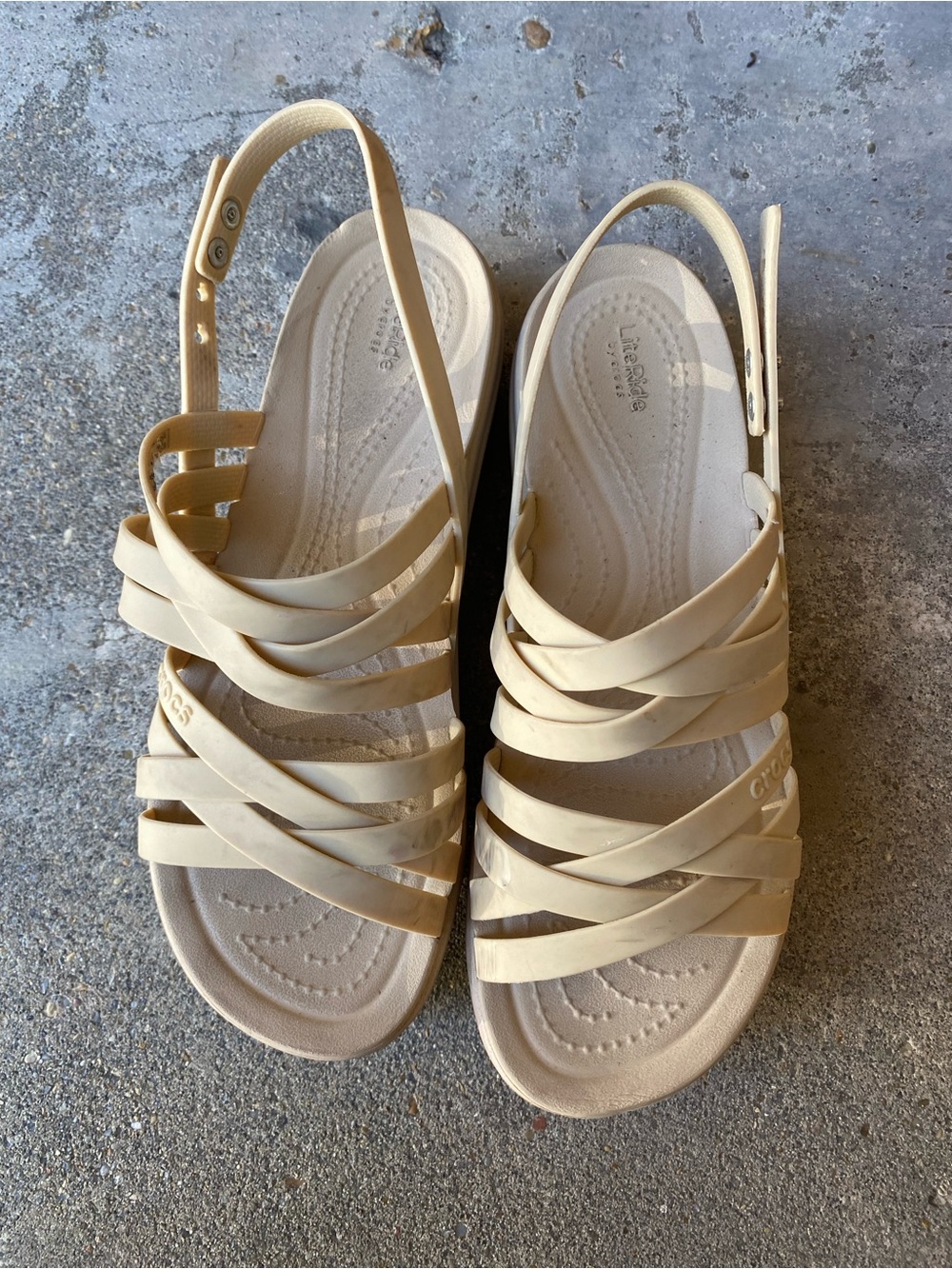 Crocs Women's Sz 8 Brooklyn Low Wedge Sandals Cream LiteRide Foam Footbed. - Picture 3 of 6
